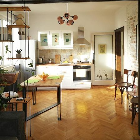 Sunny Downtown Apartment For 4 Sofia Exterior foto