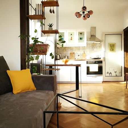Sunny Downtown Apartment For 4 Sofia Exterior foto