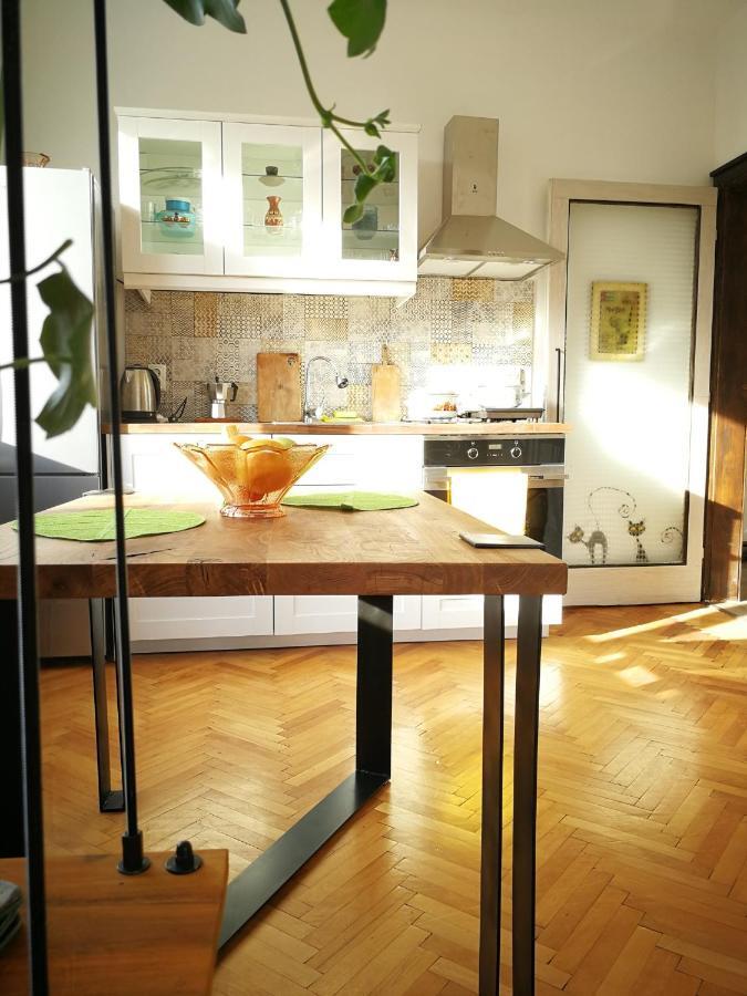 Sunny Downtown Apartment For 4 Sofia Exterior foto