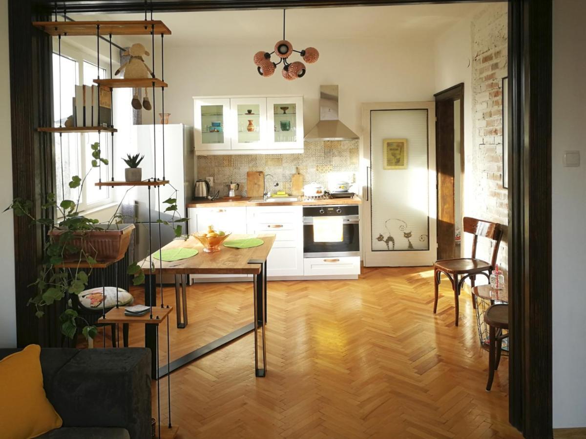 Sunny Downtown Apartment For 4 Sofia Exterior foto